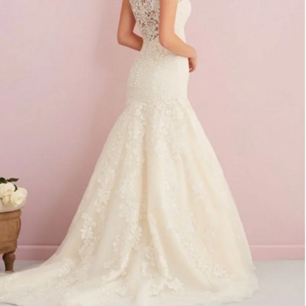 Allure Romance 2760 Lace Fit And Flare Wedding Dress - Picture 3 of 9
